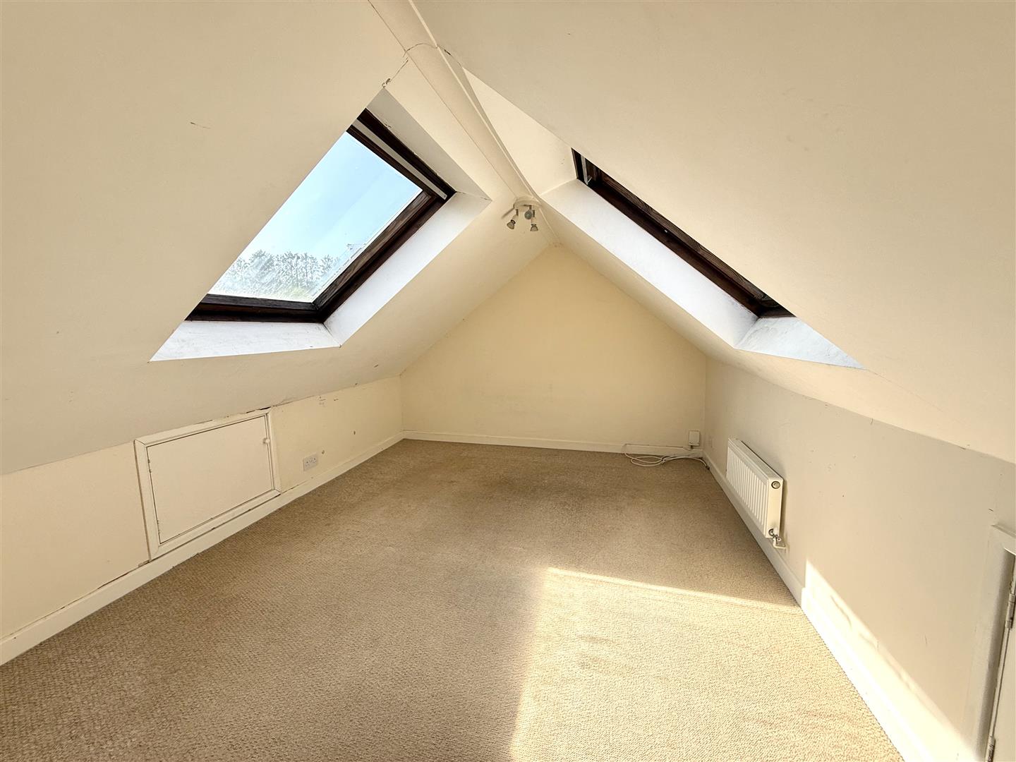 Ddol Road, Dunvant, Swansea, SA2 7UB